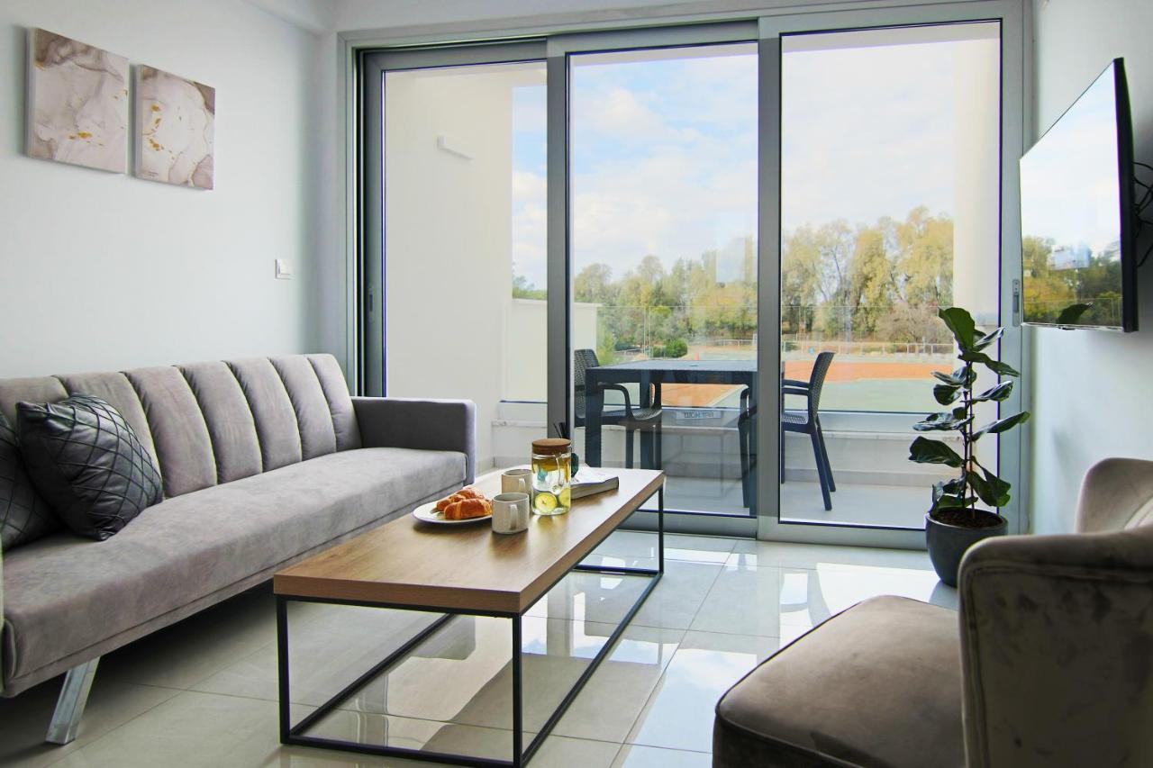 Апартаменты Phaedrus Living - Seaside Executive Flat Harbour 201 Пафос Экстерьер фото